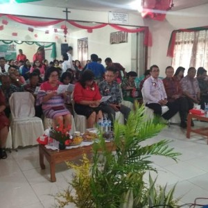 NATAL: Ibadah 'Pohong Trang' di SMK Kristen 2 Tomohon dihadiri langsung Kepala Dinas Pendidikan daerah Provinsi Sulut, dr Grace Punuh MKes.