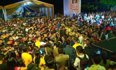 Spektakuler FTA Tahun Ke-4 Dihadiri Ribuan Orang Baik Dari Dalam Dan Luar Minsel. Spektakuler FTA Tahun Ke-4 Dihadiri Ribuan Orang Baik Dari Dalam Dan Luar Minsel.
