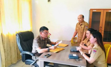 Pemdes Lambat Memasukkan Berkas APBDes, Tunjangan Perangkat Belum Bisa Disalurkan Pemdes Lambat Memasukkan Berkas APBDes, Tunjangan Perangkat Belum Bisa Disalurkan