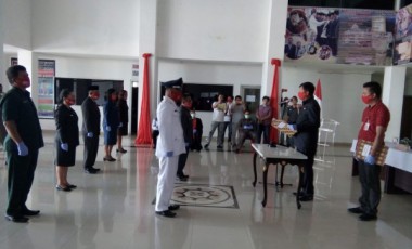 Legi Lantik Delapan Pejabat Eselon Tiga Legi Lantik Delapan Pejabat Eselon Tiga