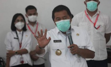 Kasus Positif Covid 19 Nol, Ahirnya Rumah Singgah Mitra Sehat Ditutup. Sumendap: Yakin dan Percaya Tuhan Itu Ada dan Tidak Pernah Meninggalkan Kita Kasus Positif Covid 19 Nol, Ahirnya Rumah Singgah Mitra Sehat Ditutup. Sumendap: Yakin dan Percaya Tuhan Itu Ada dan Tidak Pernah Meninggalkan Kita