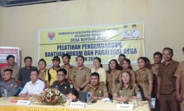 Tingkatkan Pengetahuan Perangkat Desa Akan Penggunaan Dandes, Pemdes Boyong Atas Mengelar Pelatihan Paralegal Tingkatkan Pengetahuan Perangkat Desa Akan Penggunaan Dandes, Pemdes Boyong Atas Mengelar Pelatihan Paralegal