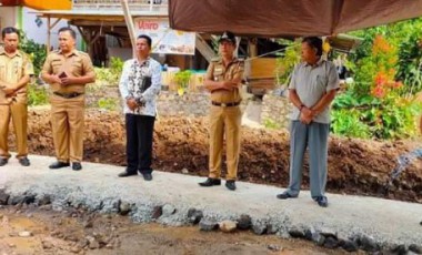 Dandes Tahap 3 Pemdes Motoling Dua Laksanakan Pembangunan Jalan Dipemukiman Warga Dandes Tahap 3 Pemdes Motoling Dua Laksanakan Pembangunan Jalan Dipemukiman Warga